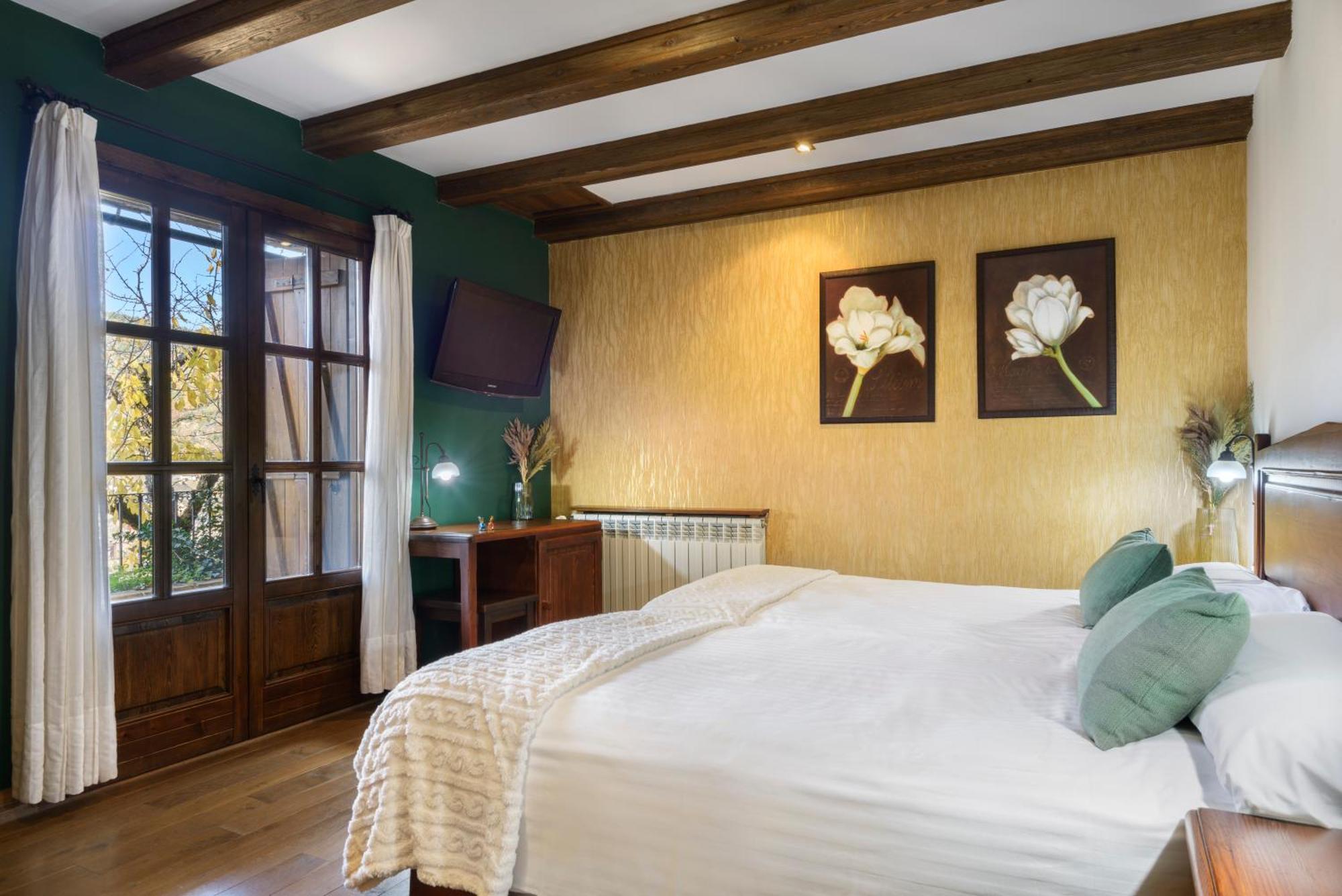 Hotel Rural El Mirador De Los Pirineos Santa Cruz de la Serós Екстериор снимка